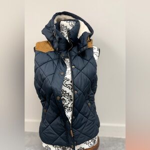 L.O.G.G Navy quilted vest